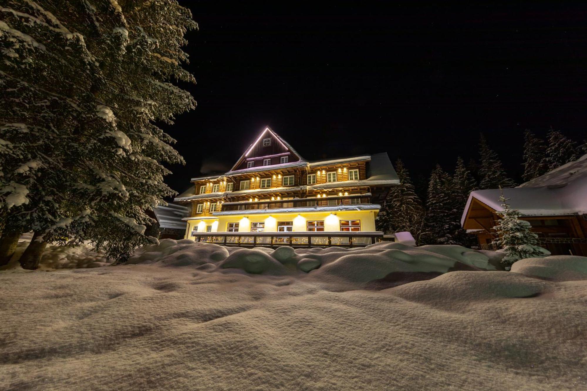 Hotel Mikulasska Chata Demanovska Dolina Luaran gambar